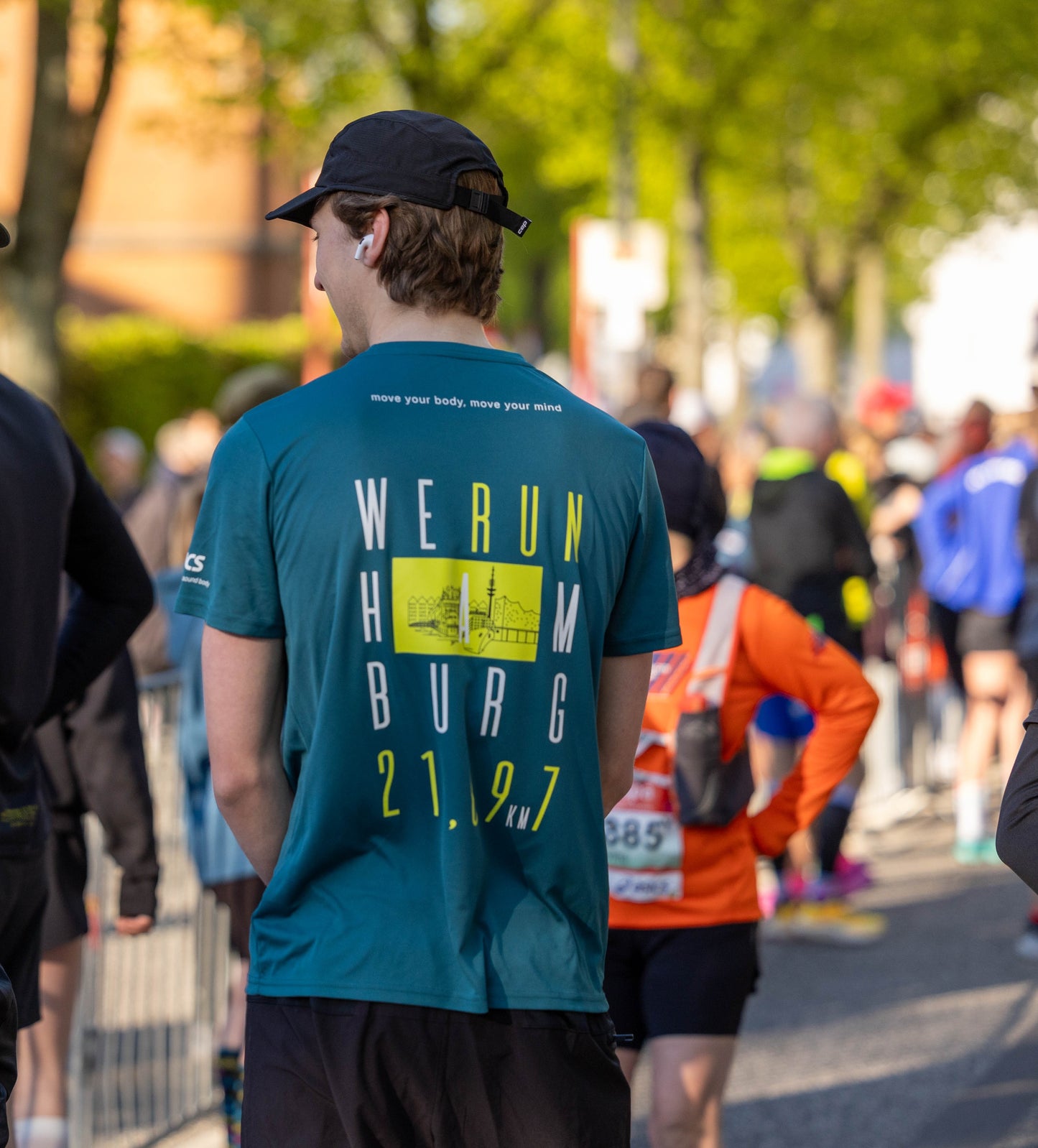 Teilnahmeshirt Haspa Halbmarathon Hamburg 2025